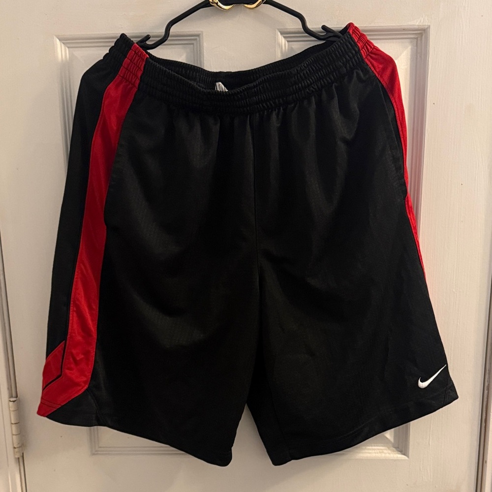 Nike Men's Athletic Shorts in Black and Red